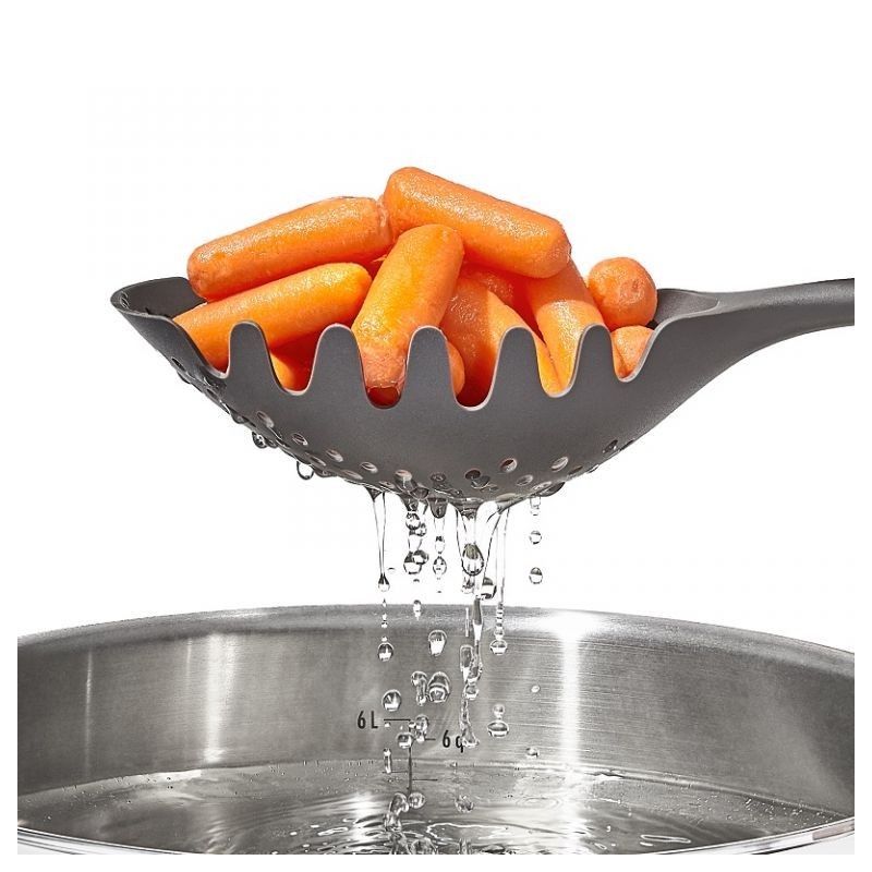 Cuchara colador para pasta de Nylon Oxo | Things
