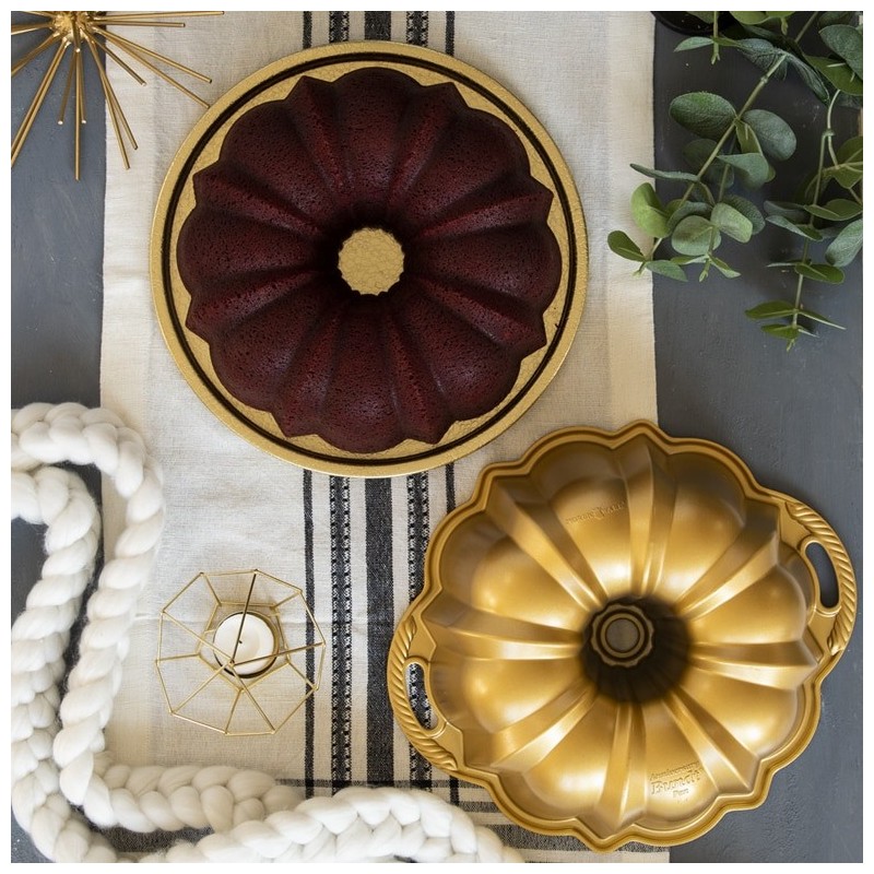 Nordic Ware Anniversary Pan | Things
