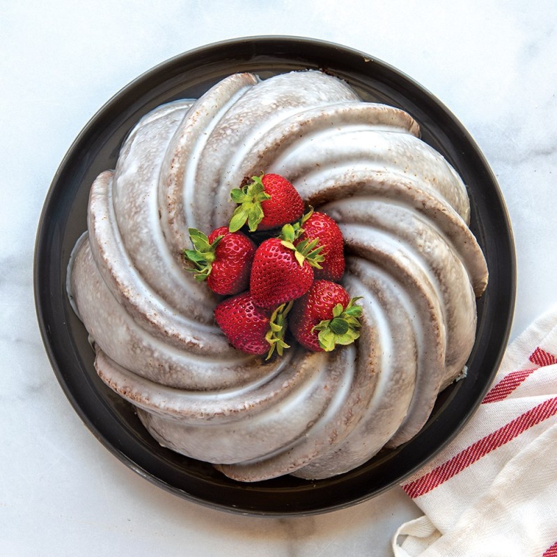 Nordic Ware Swirl Pan | Things